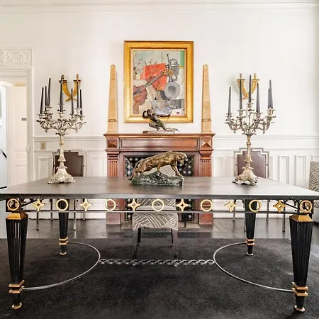 Champs-elysees Luxe Palace * パリ