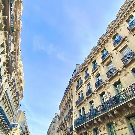 Champs-elysees Luxe Palace