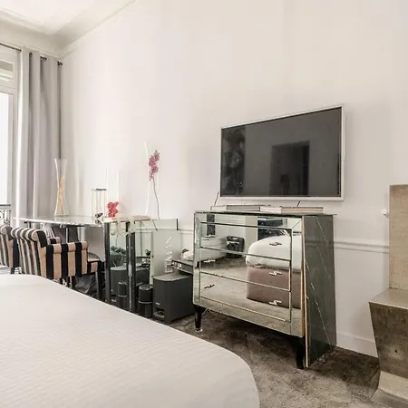 Champs-elysees Luxe Palace Apartman