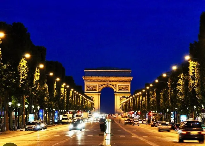 아파트 Champs-elysees Luxe Palace