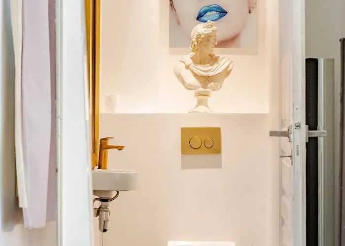 Champs-elysees Luxe Palace * 파리